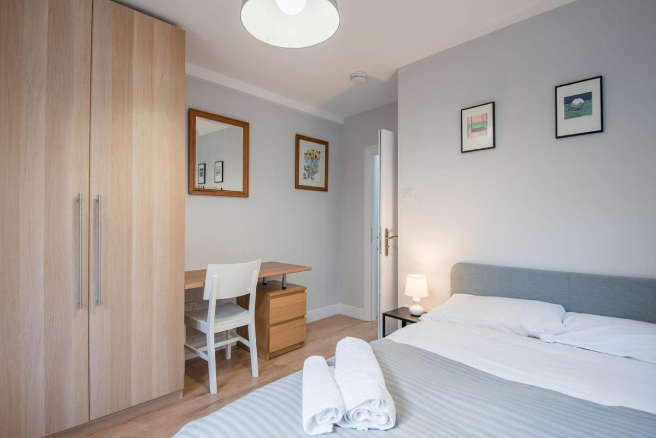 Apartamento Comfortable Flat In Hammersmith Londres Exterior foto
