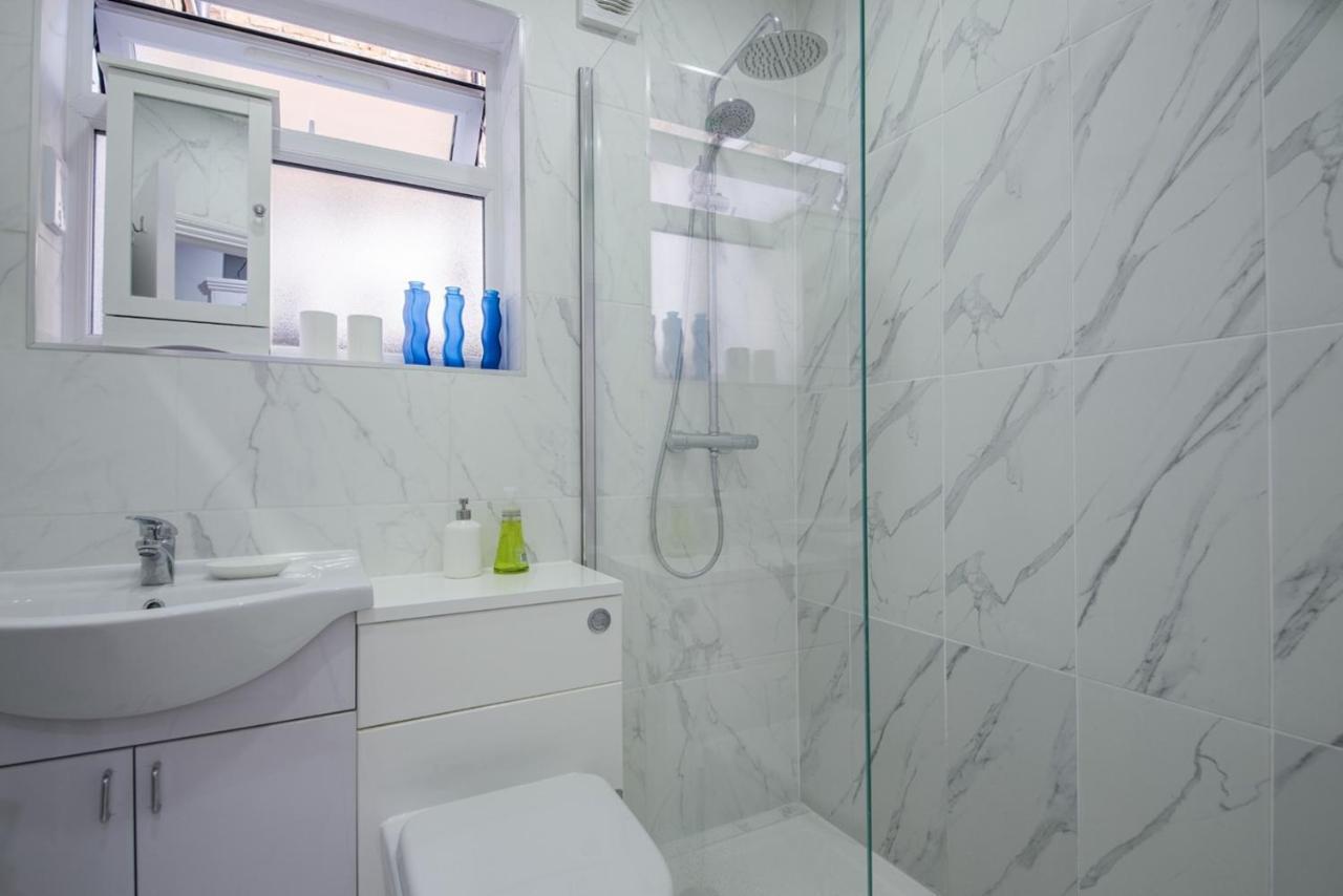Apartamento Comfortable Flat In Hammersmith Londres Exterior foto